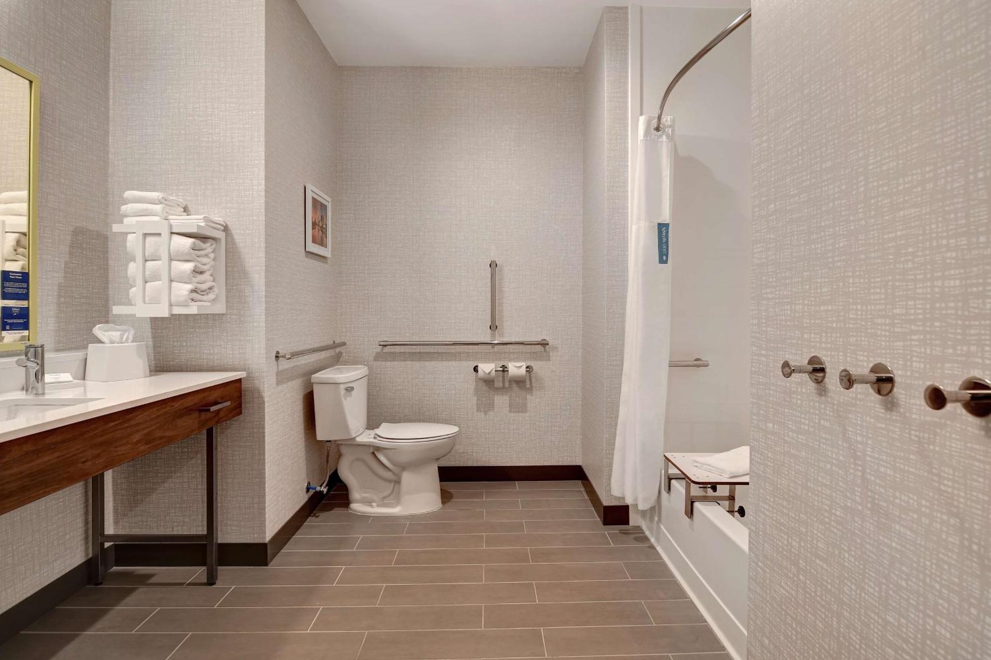 Hampton Inn & Suites Canal Winchester Columbus Экстерьер фото